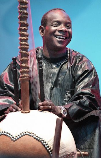 One of the world’s most gifted and inspiring creative beings has passed on to the next plane. Toumani Diabate, we wish you a safe passage into the circle of cosmic symphonies on the wings of your kora.
