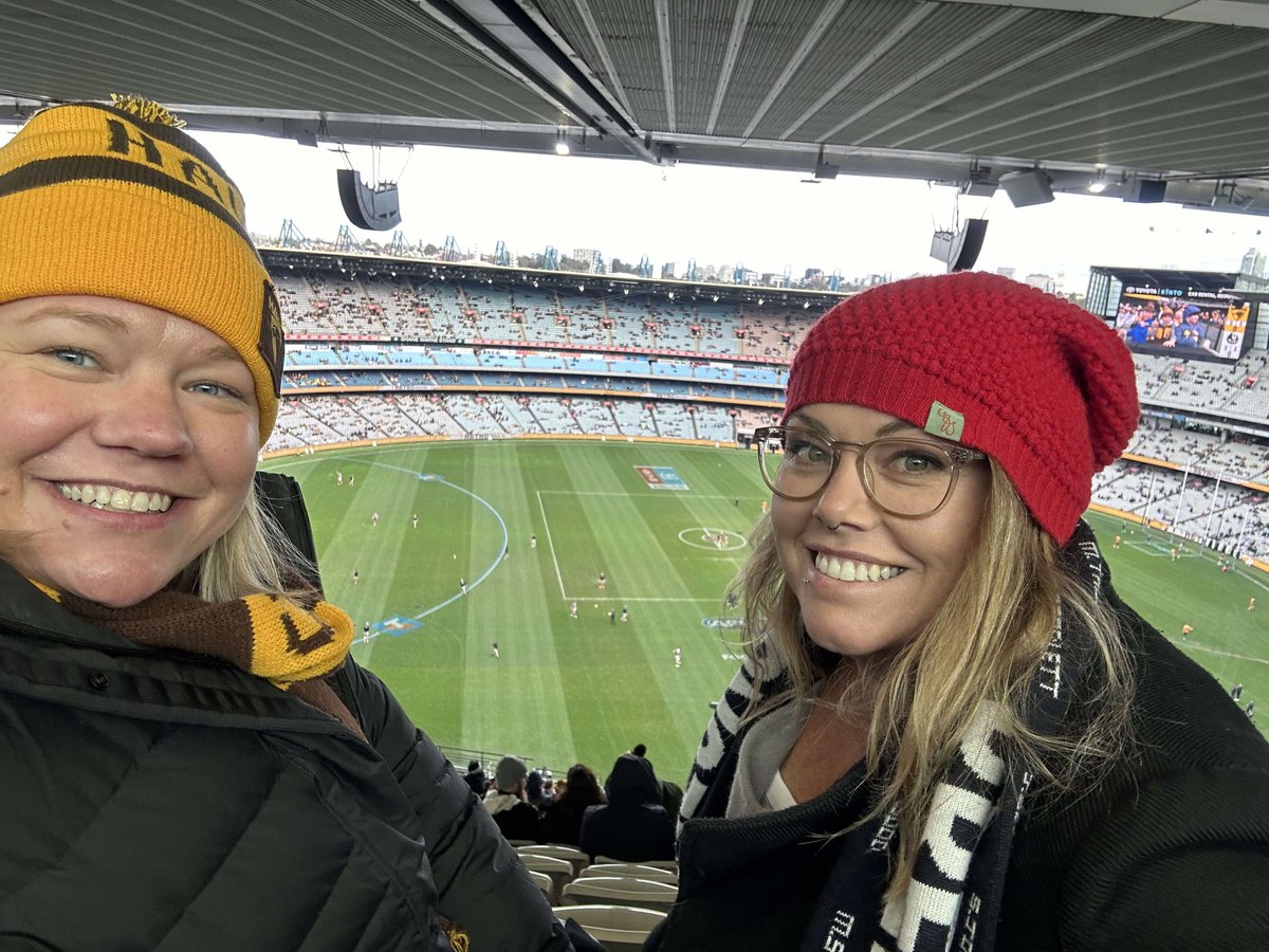 AFLFantasyPerth's tweet photo. Hawks v Pies at The G π
Carn the Hawks boys!
#AFLFantasy #AFLFantasyPerth #AFLHawksPies https://t.co/VoF8HNL92d