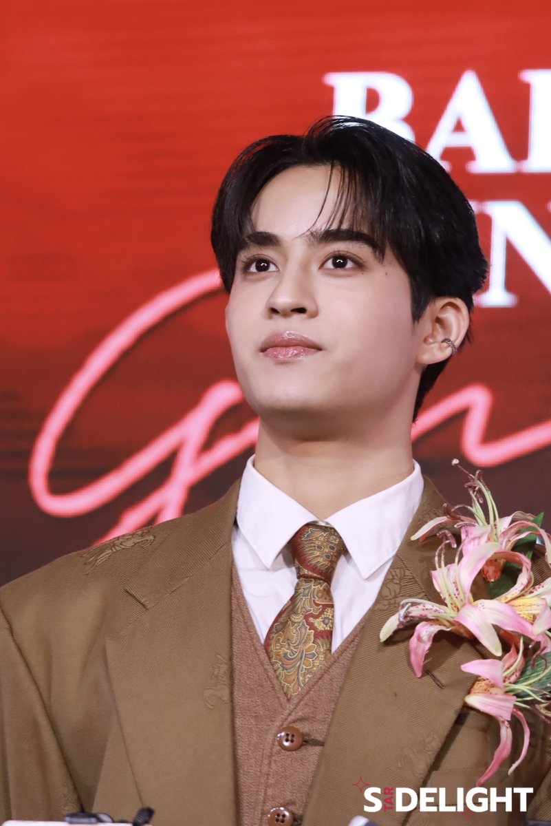 StarDelight_ent's tweet photo. ช่วงสัมภาษณ์ "บาร์โค้ด-ตฤณสิษฐ์" ในงาน Barcode Tinnasit Generator Fan Meeting 2024

#barcodetin #unit #บาร์โค้ด 
#CountdownBCFMinbkk
#BCGeneretorFMinbkk https://t.co/PZqKYqQ3DJ