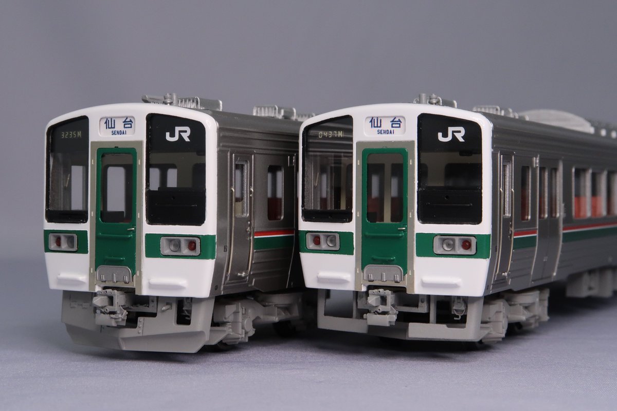 719系0番台 標準色】 パンタグラフが交換され、時代により異なる屋根