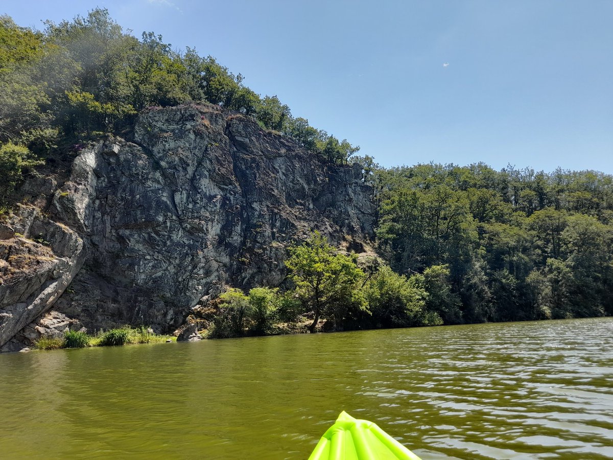 fonteniouxgites's tweet photo. A day Kayaking on the river at #Mervent at just 25 mins from @fonteniouxgites this is well worth a visit. #France #kayak #summer #SaturdayVibes #nature #outdoors #sun #gites #Travel #travelphotography
https://t.co/lMyPgKvtkN https://t.co/TiiOGDocYN