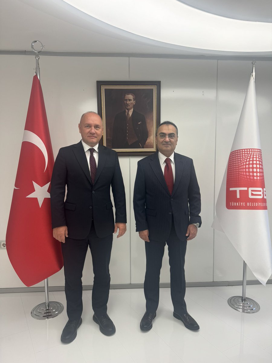 TARIKBALYALI's tweet photo. Türkiye Belediyeler Birliğinde {TBB) Genel Sekreterlik görevine atanan değerli yol arkadaşım Suat Yıldız’a başarılar diliyorum. https://t.co/7Hr8ahZsKY