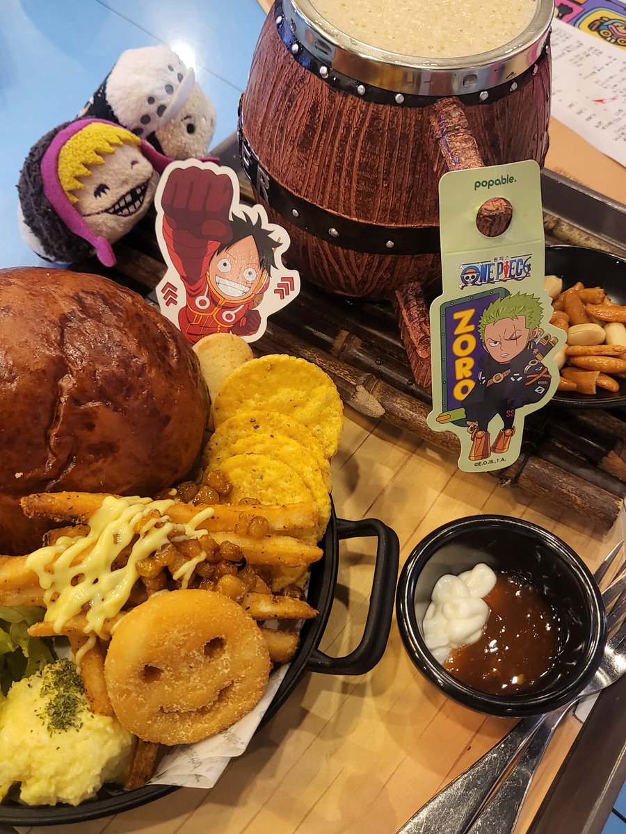 zzazzans's tweet photo. #팝퍼블 #원피스카페 #원피스25주년 https://t.co/2SwMTjrWk5