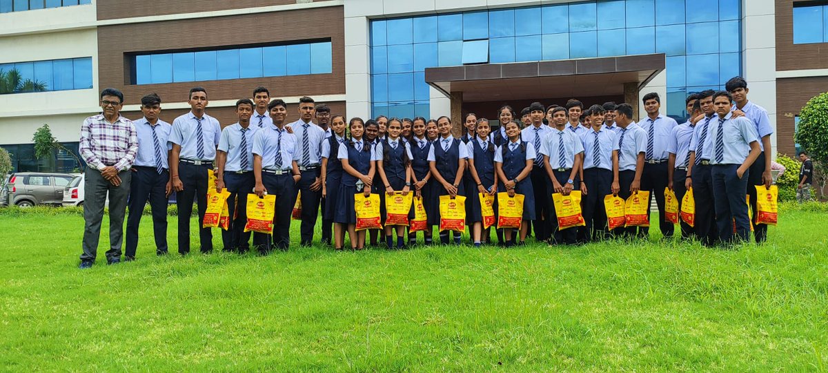 BisSurat's tweet photo. @BisSurat  organized an exposure visit for students of  Standard Club from  #NavniramanHighSchool, Surat . Total of 40 students visited Packaged Drinking Water plant. @IndianStandards @BisSurat @euroindiafoods https://t.co/J9tcKoTUCb