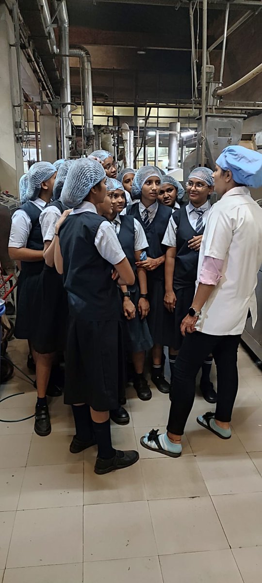 BisSurat's tweet photo. @BisSurat  organized an exposure visit for students of  Standard Club from  #NavniramanHighSchool, Surat . Total of 40 students visited Packaged Drinking Water plant. @IndianStandards @BisSurat @euroindiafoods https://t.co/J9tcKoTUCb