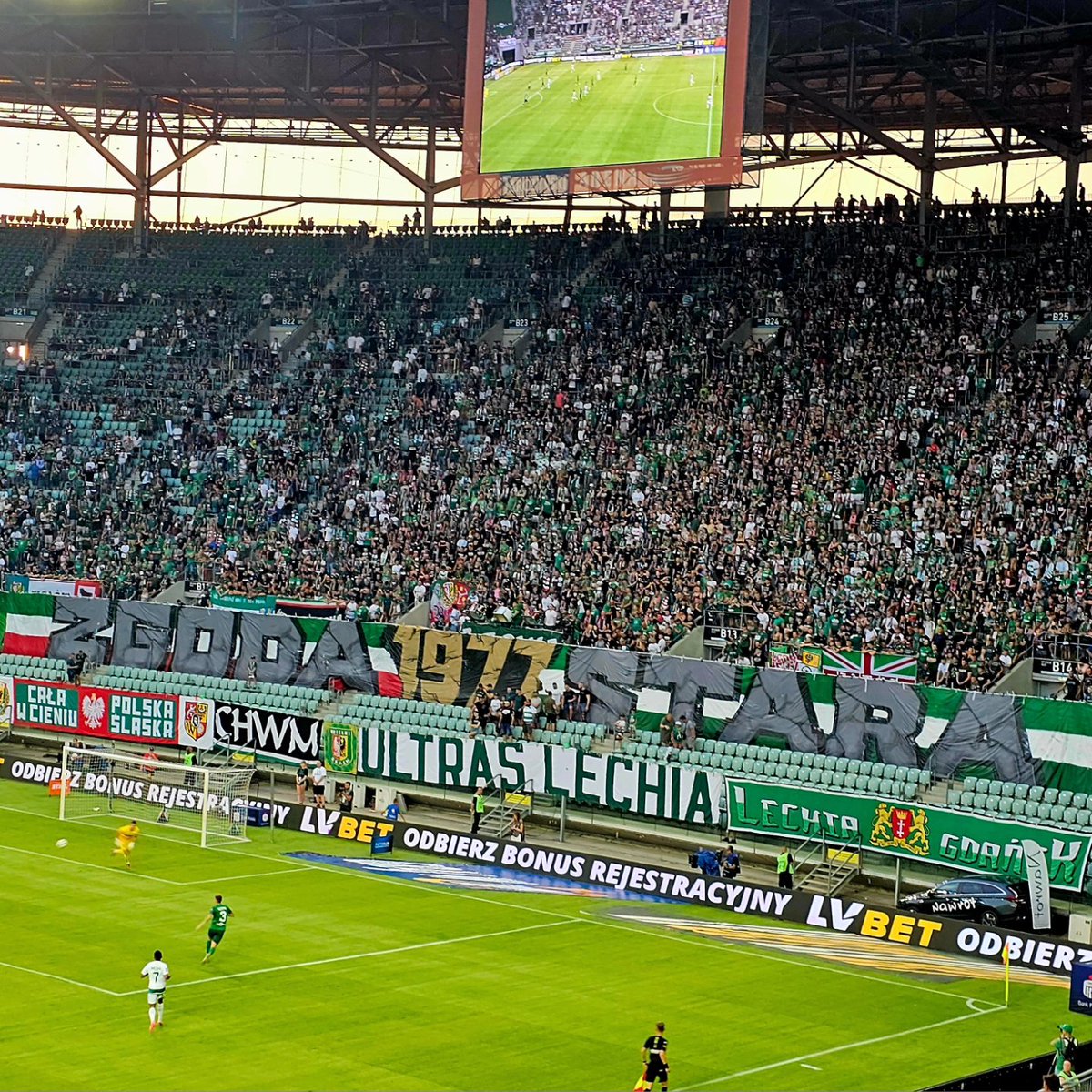 Caroll1947's tweet photo. Z Wami zremisować to jak wygrać.
@LechiaGdanskSA 🤝 @SlaskWroclawPl
#SLALGD @_Ekstraklasa_ https://t.co/GFaFZA9tup