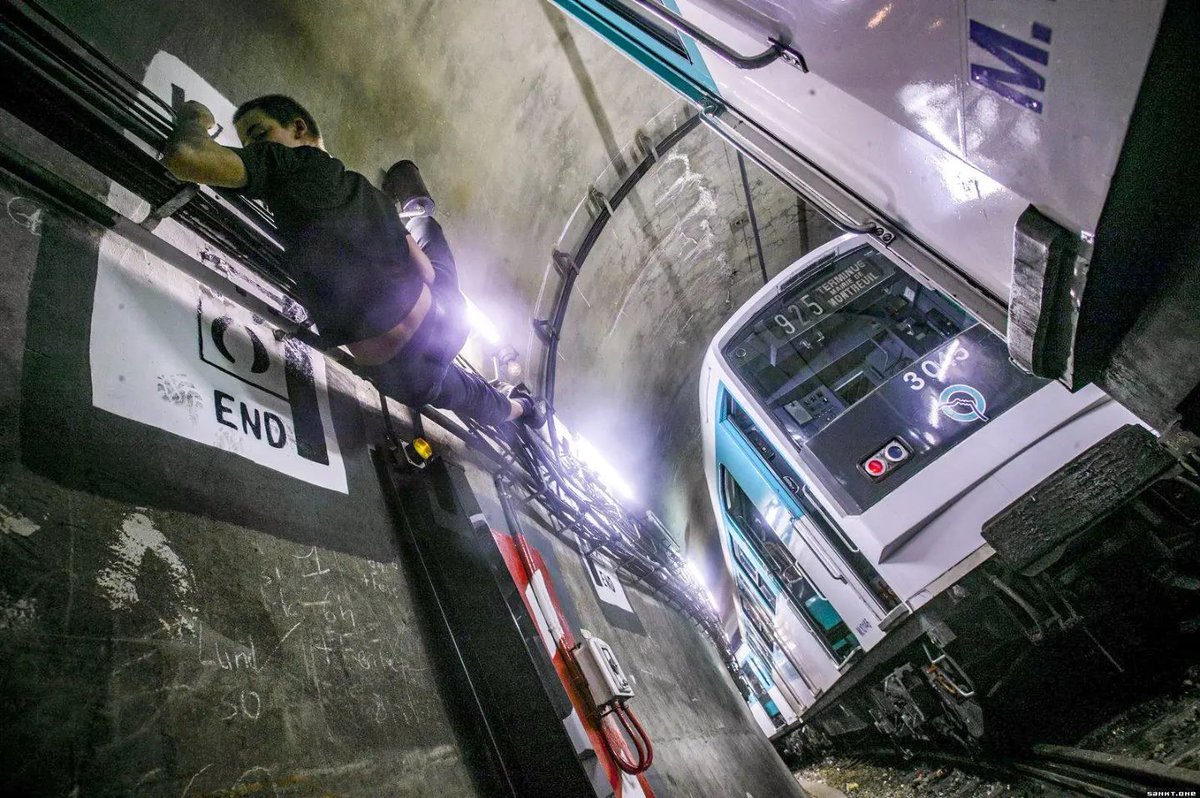 sankt_one's tweet photo. A midnight  approach through the rolling stock brings one upon several of paris' lesser known urban boulder problems. Voted by Real Climbers as the  hardest route of 2008 -flimsy holds and 900 volts a short slip away. JB sending it at Voie Murat, Molitor  ghost station https://t.co/MvmcMoMa4n