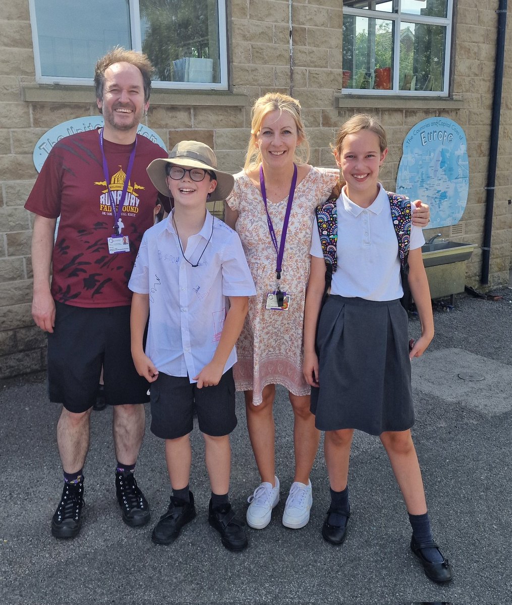 facer82's tweet photo. School's out for summer! 
Next stop secondary, going to miss my the school run woth my boy, he's had a fantastic time at Bell Lane! https://t.co/Kg9EzhVT3P