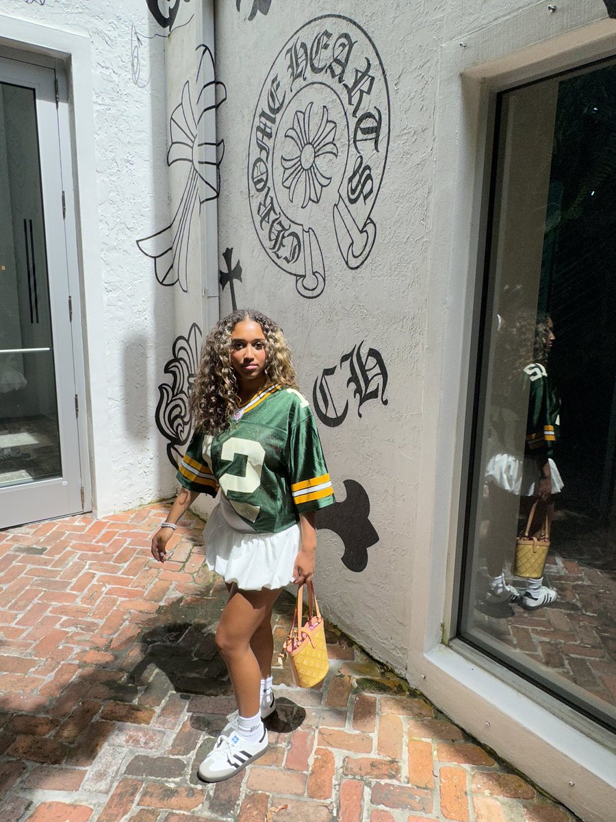 Alexandia💋 tweet media