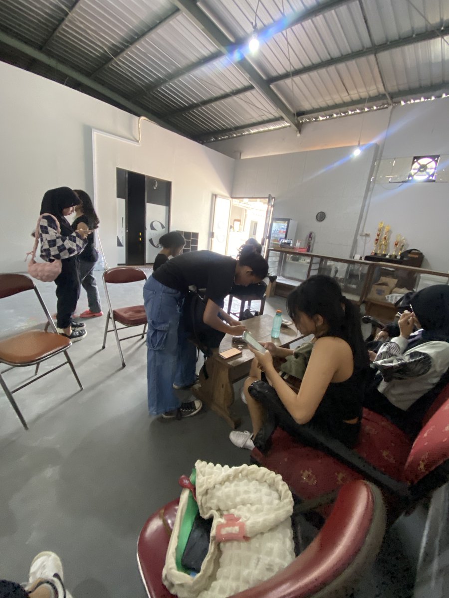 prsimary's tweet image. latihan dance koreo baruu setelah udah lama ga latihaaann :DD i miss dbl so muchh sekarang latihannya kalau ada event doang :&amp;lt;