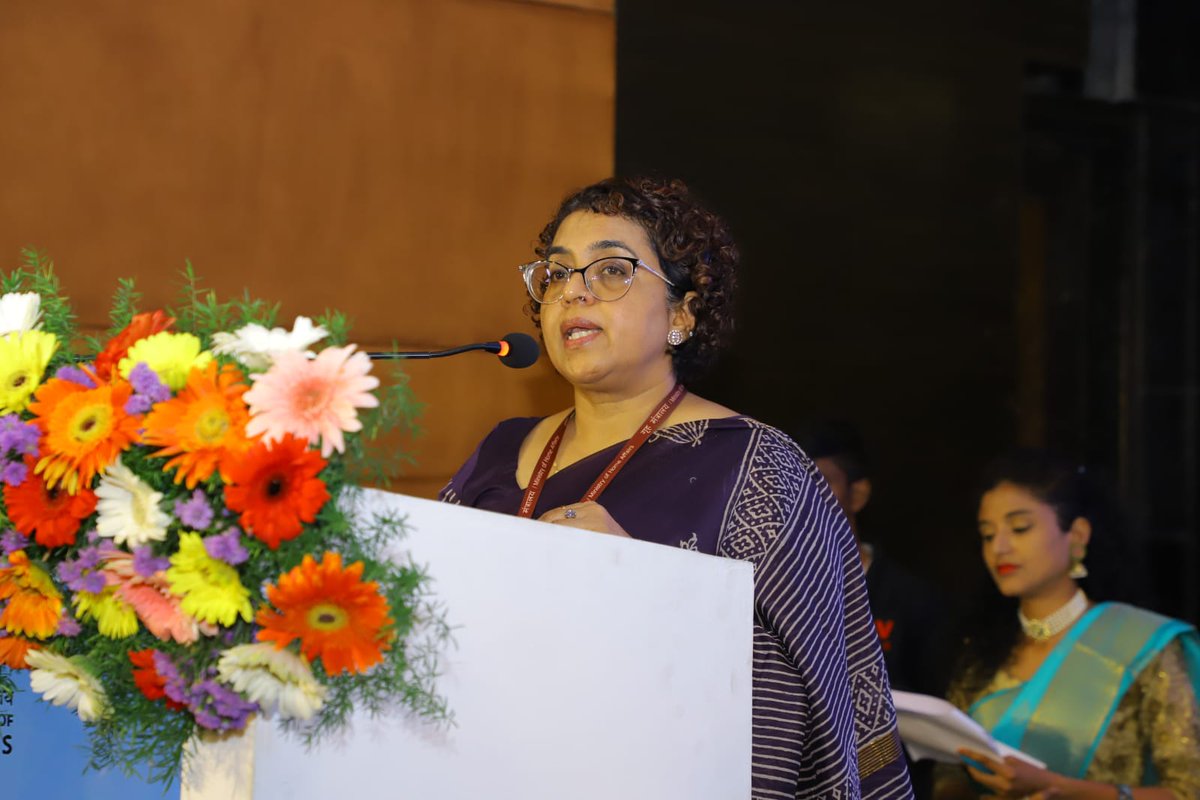 MinesMinIndia's tweet image. Dr Veena Kumari Dermal, Joint Secretary, @MinesMinIndia in key note address talked about commitment for sustainable development and #Netzeroemissions by 2070 and importance of energy transition, minerals exploration by identifying critical,strategic mineral blocks with the help