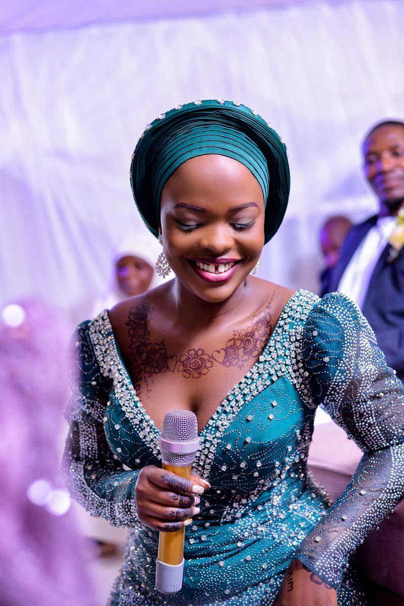 StudioSN2020's tweet photo. A bride’s glow is unmatched
☎️Call: 0200 902 810 / 0704 005 400 or 0775 357 900 to book
📍Theatre LaBonita Building, Opp. Statistics House
#StudioSN #uganda🇺🇬#UgandanBride #Gomesi #WeddingPhotography #UgandanWedding #Wedding #Photography #Introduction #explore
#UgandanBride https://t.co/GJg6n5KuYZ