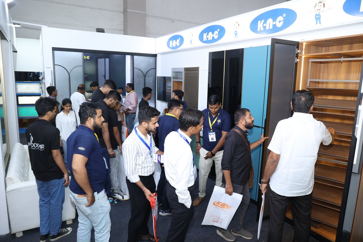 HBLFShow's tweet image. Here’s a Glimpse of KNC from the HBLF Show Jaipur 2024!

See you at the 12th Edition of HBLF Show 2024! December 20-21-22 at BIEC, Bangalore.

#KNC #ProfessionalTraders #ArchitecturalHardwareManufacturer #Jaipur #FurnitureHardware #Hardware #HBLFShow2024 #BIEC #Bangalore