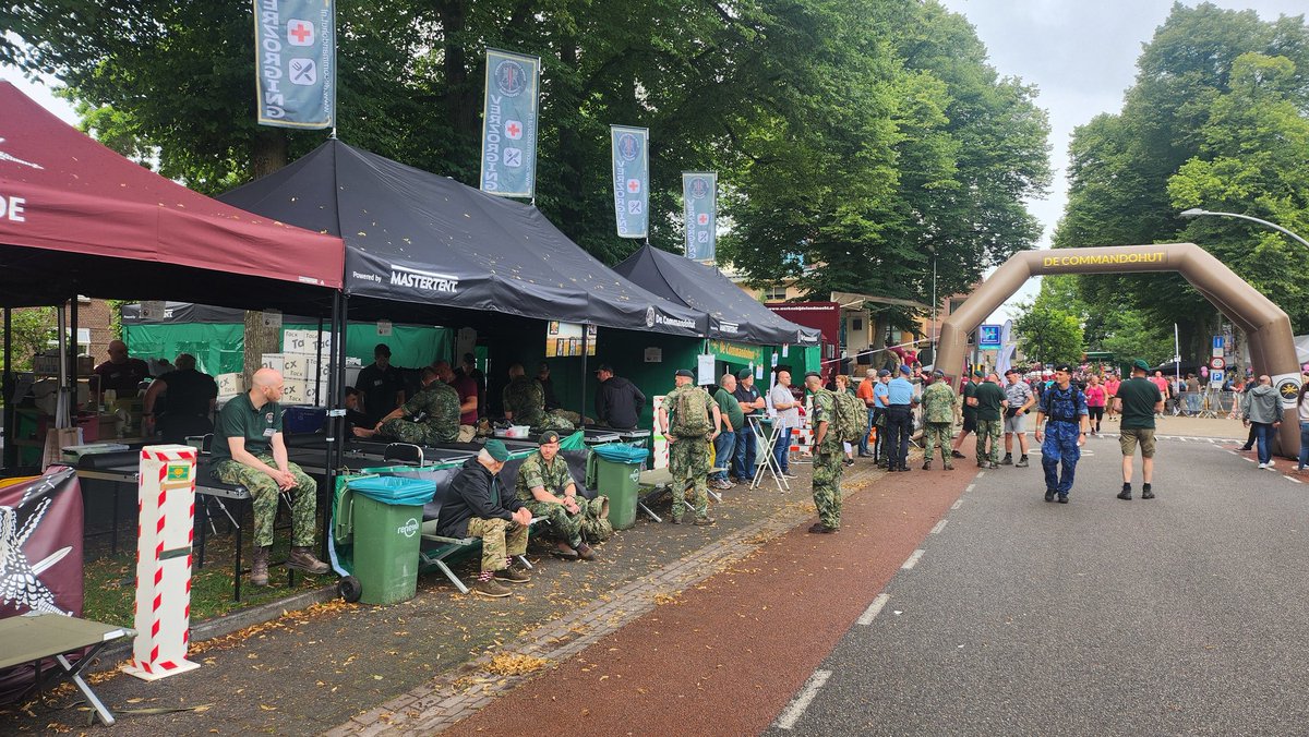 commandohut's tweet image. Het zit er op. Wij kijken terug op een hele mooie 106de editie van de 4 daagse van Nijmegen. We willen alle wandelaars die bij ons naar binnen zijn gelopen bedanken. Wij zijn er voor jullie. Iedereen is welkom ook in 2025 bij editie 107. Tot volgend jaar!
#4Daagse #Nijmegen