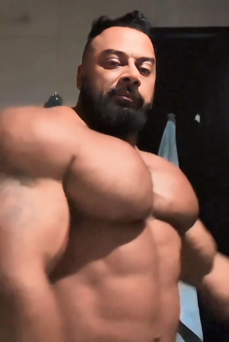 MMike712's tweet photo. Late night selfie for all my boys
#bodybuilder #bodybuilding #aesthetics #gymlife #gymworkout #nopainnogain #cashmaster #fitness #fitnessmotivation #findom #blouldershoulders #legday #biceps #bodybuilderlifestyle #lifestyle #doyouevenlift https://t.co/FPFy0vQmzj
