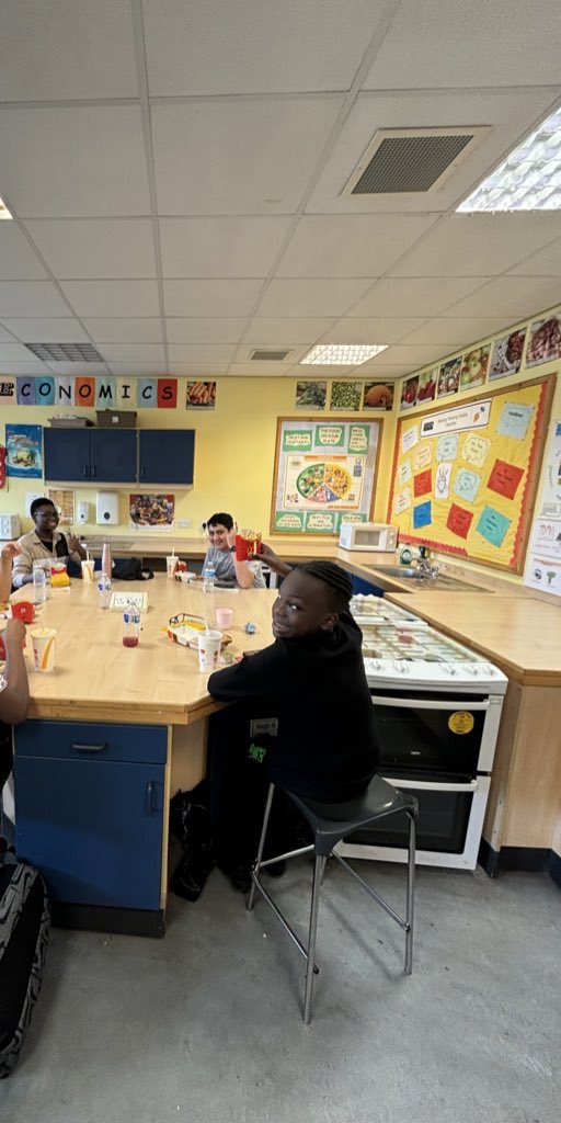 Inclusion Team @ St Mungo's Academy tweet media