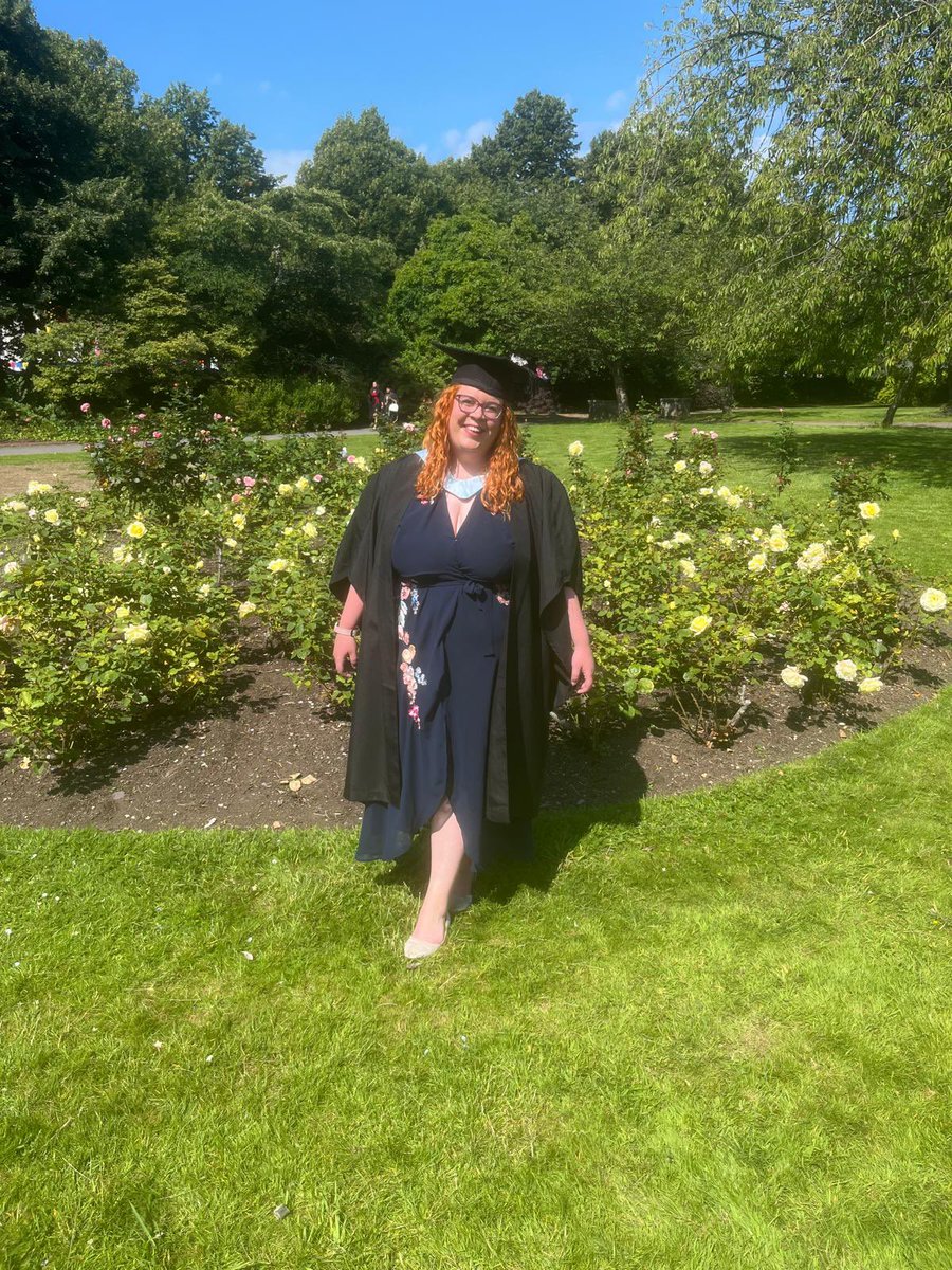 I’m a couple of days late, but it is officially official 👩‍🎓 💚