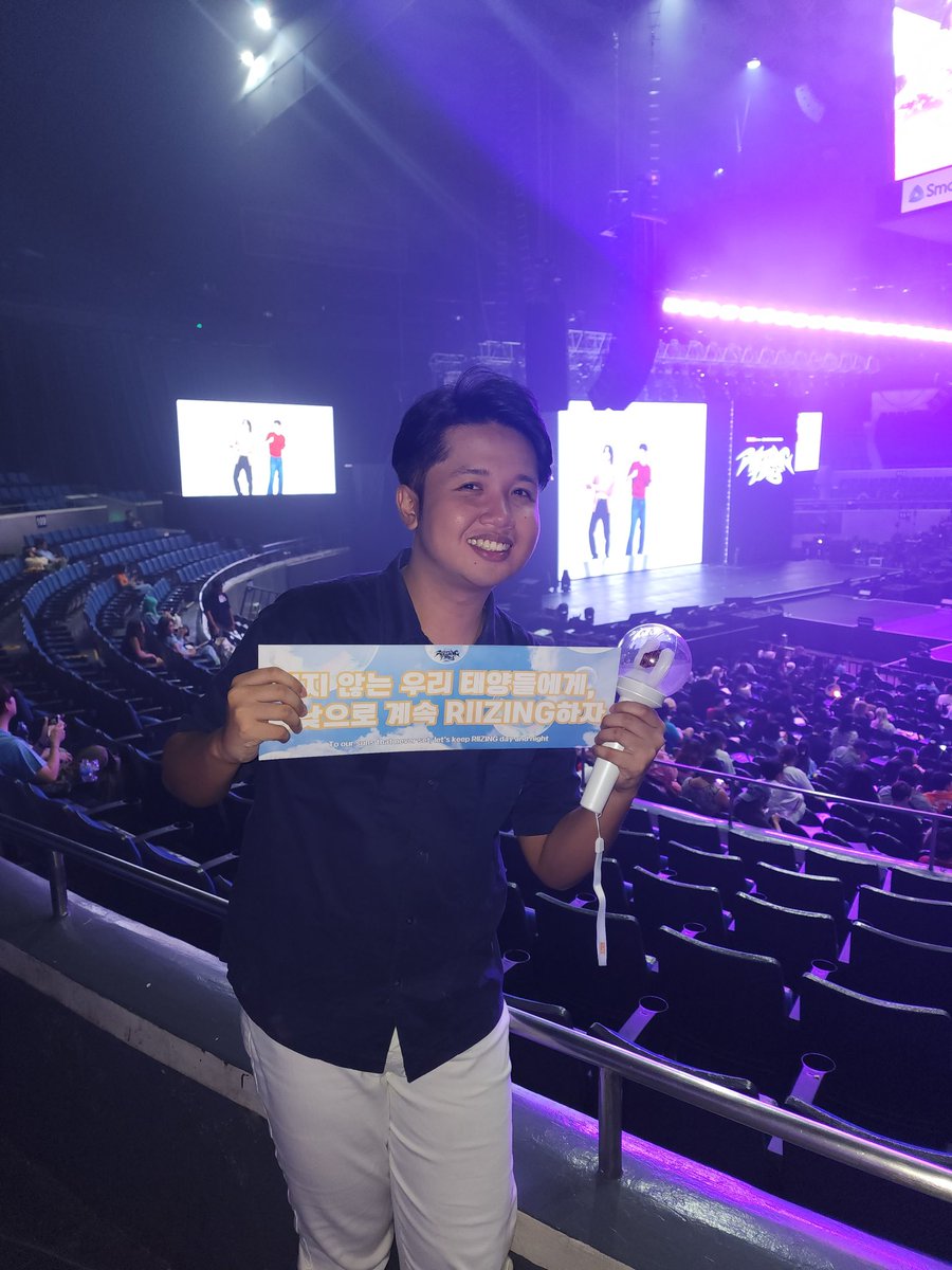 jturaray0523's tweet photo. ME COMPLETING THE BIG 4 COMPANIES @HYBEOFFICIALtwt @jypnation @ygent_official @SMTOWNGLOBAL
#hybe #smtown #jyp #yg #riize #blackpink #itzy #enhypen #manifesto #bornpink #RIIZINGDAY_in_MANILA #itzycheckmate https://t.co/7UWYnPmPN3