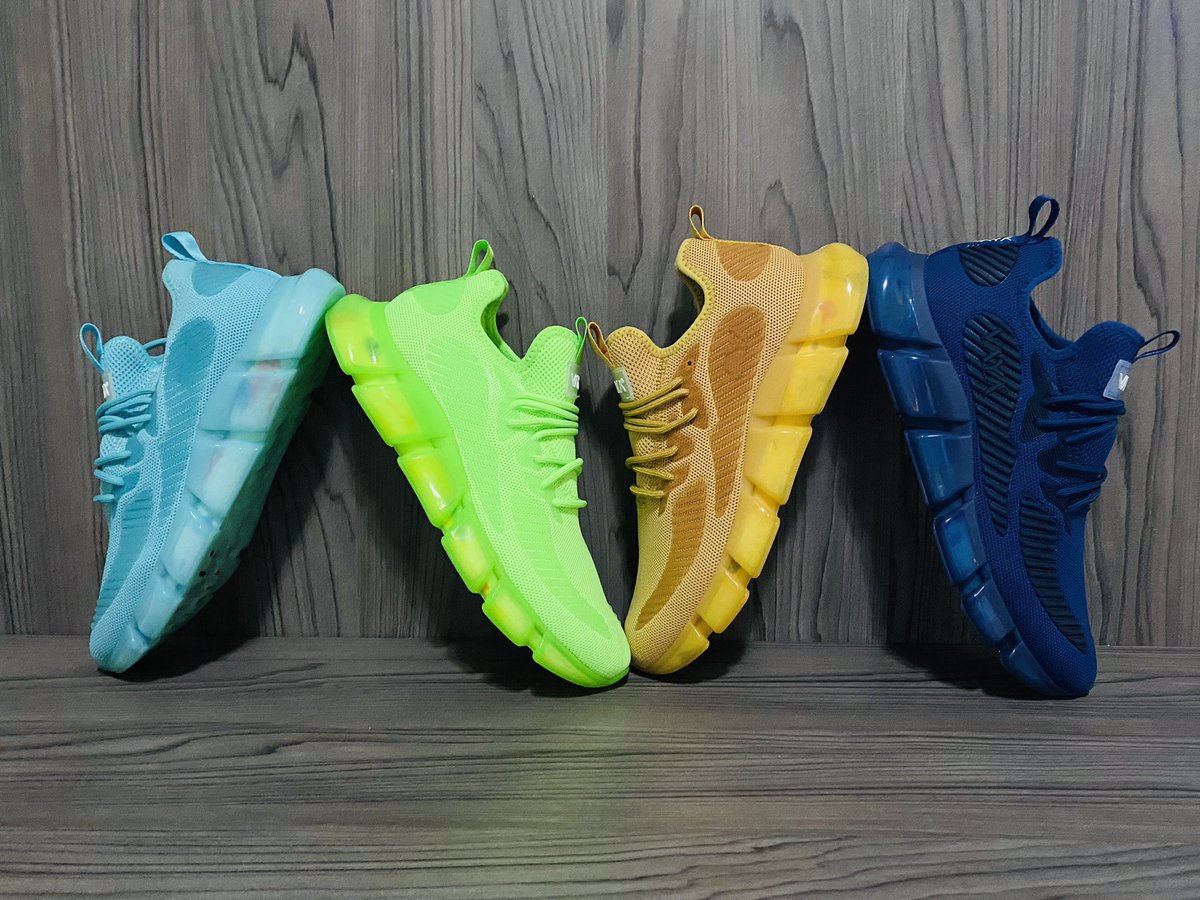 VAYA Footwear tweet media