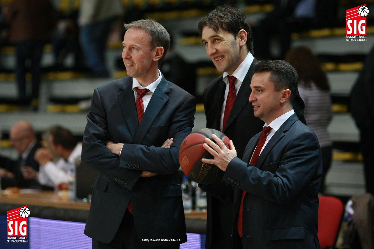 😀 La jolie nouvelle du jour : Pierre Tavano retrouve un banc ! 

🥨 Relancé par les Bleus après la perte de son fils l'année dernière, il est le nouvel assistant-coach de l'Alliance Sport Alsace. 

🤝 Trumo Bogavac - Pierre Tavano, épisode 6.

💯 bebasket.fr/pierre-tavano-…