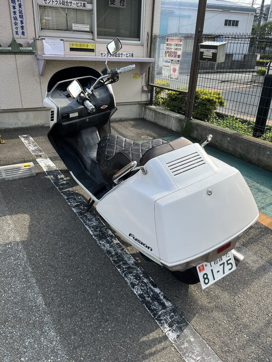 daaaaadayo's tweet photo. 誰か買わないかなぁ？
いくらなら売れるかなぁ🤔 https://t.co/w1e2iZw3iG