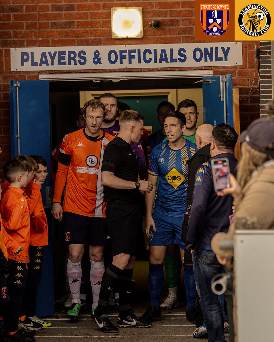 LeamingtonFC's tweet photo. 𝐀 𝐭𝐫𝐢𝐩 𝐭𝐨 𝐭𝐡𝐞 𝐬𝐨𝐮𝐭𝐡 𝐨𝐟 𝐭𝐡𝐞 𝐜𝐨𝐮𝐧𝐭𝐲 𝐚𝐰𝐚𝐢𝐭𝐬… 🤲

#STRLEA https://t.co/KicVtzCGui
