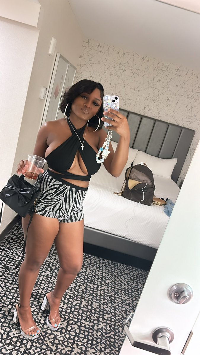 Mama Honey Bun 🍑 tweet media