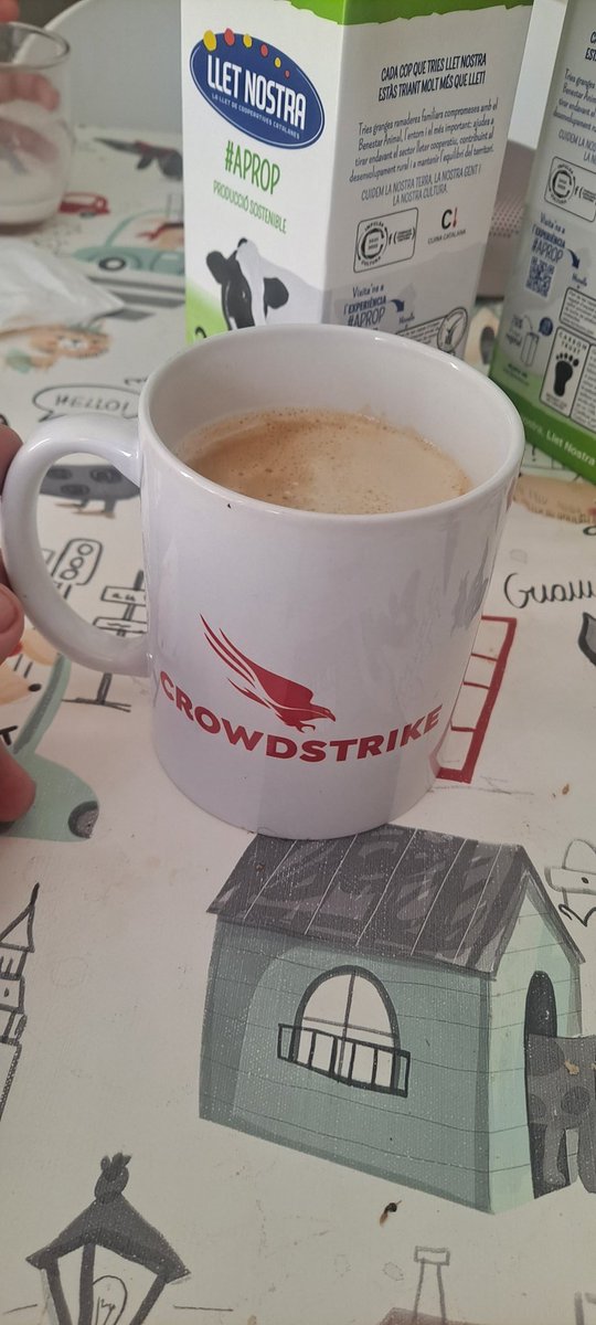 vicmumo15's tweet photo. Hora del desayuno... https://t.co/MP37safkrb