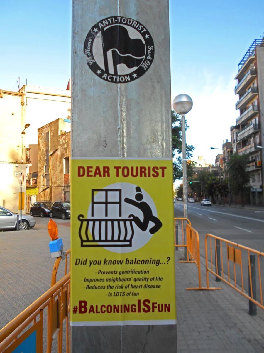 LEscorpiMetxa's tweet photo. @Botquebota @BalconingM @BalconingBI @FrontTurisme @LateHumans @latecapitalism @BarcelonaTurism @turismecat @FederBousVal @BaleariTur Des de l'humil altaveu que és @LEscorpiMetxa avui volem trencar una llança a favor d'aquest esport tan injustament vilipendiat: diguin el que diguin,  #BalconingIsFun! https://t.co/54QTRwDWSE