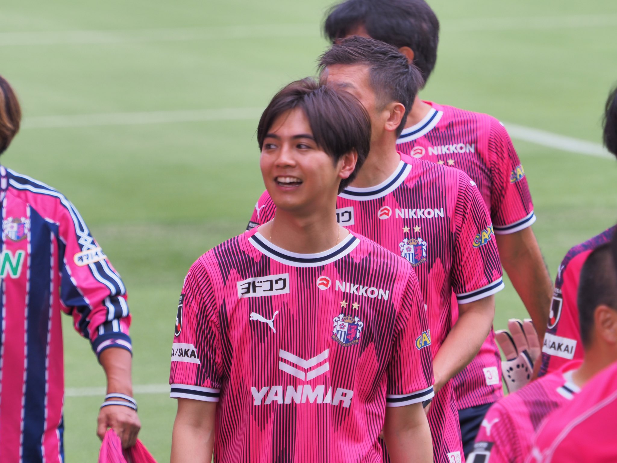 セレッソ大阪 直筆サインカードまとめ売り 森島寛晃 西澤明訓 大久保嘉人 など セレッソ大阪 直筆サインカードまとめ売り 森島寛晃 西澤明訓