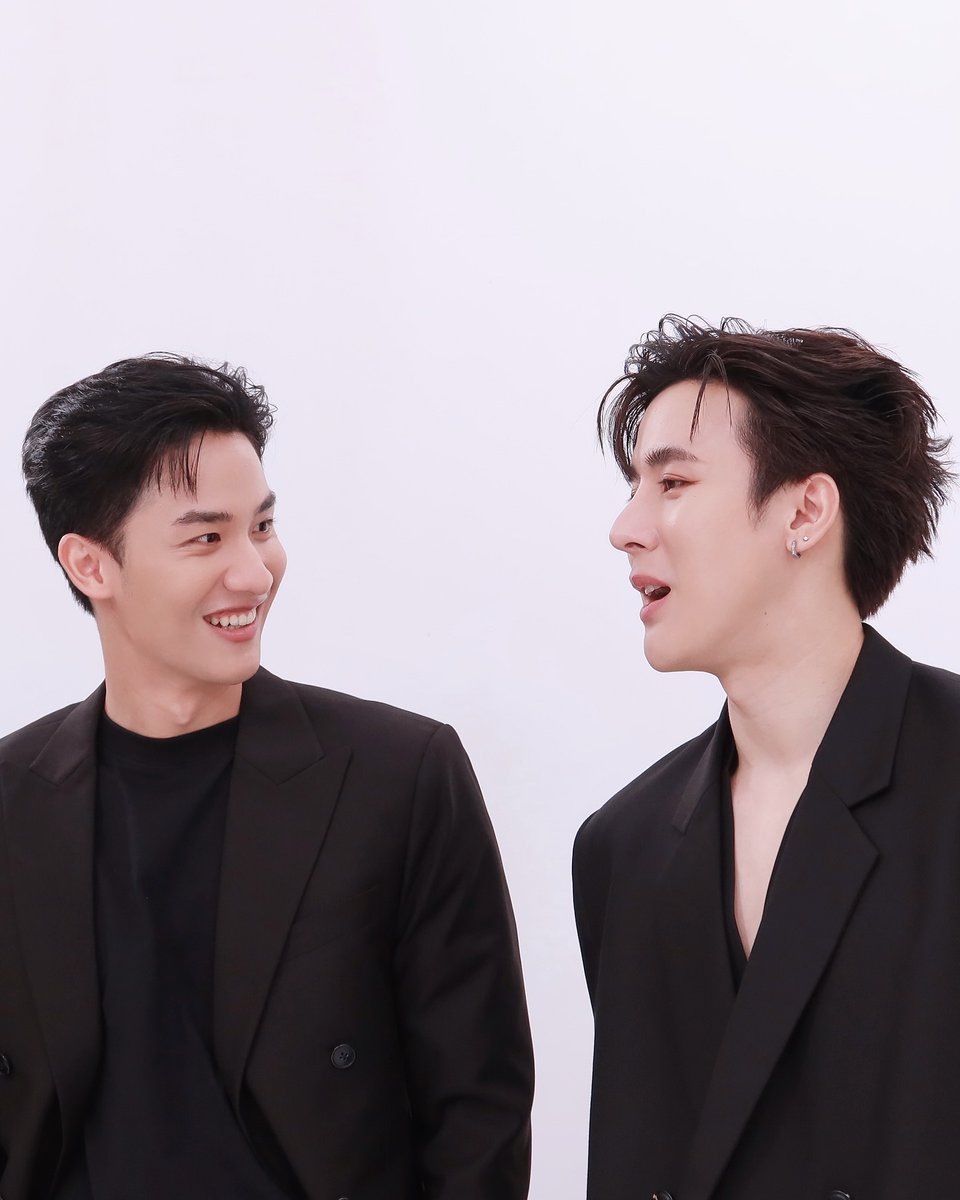 TOMOHIDE01's tweet photo. cr. arm_wc, nuuon , larmpalmpalm 
#Taytawan33rdBirthday https://t.co/4QbrGkFGqH