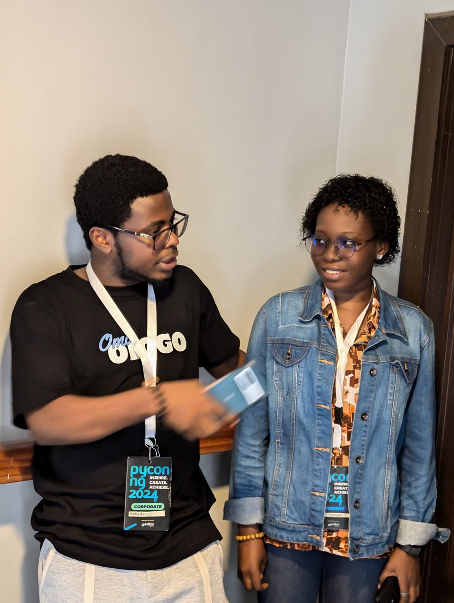 sophiairoegbu_'s tweet image. More pictures from #PyConNG2024 with @bumie_rose @oloruntobiA @GiftOjeabulu_ @david_ugwuson78 @Geektutor @blackpythondevs NG team 🥹