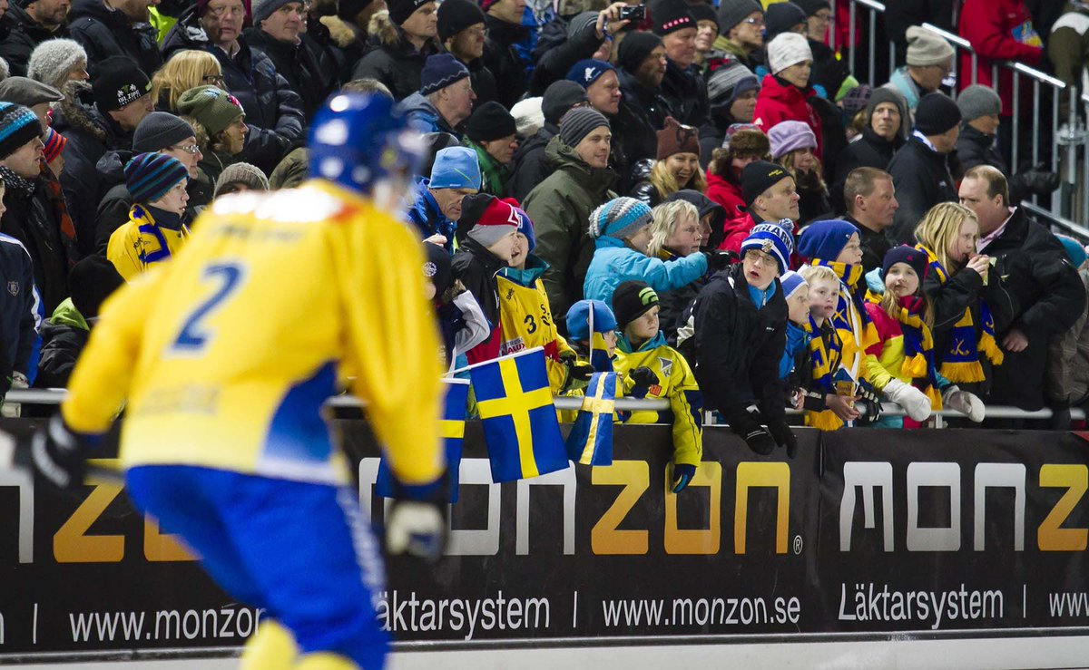 buff.ly/3Ya8HMO 
Explore the history of bandy by visiting the World Championships and World Cups archive. Everyone can contribute their own content to enhance this archive. Contact kjell.anderstedt@worldbandy.com to be a part of this historic collection.