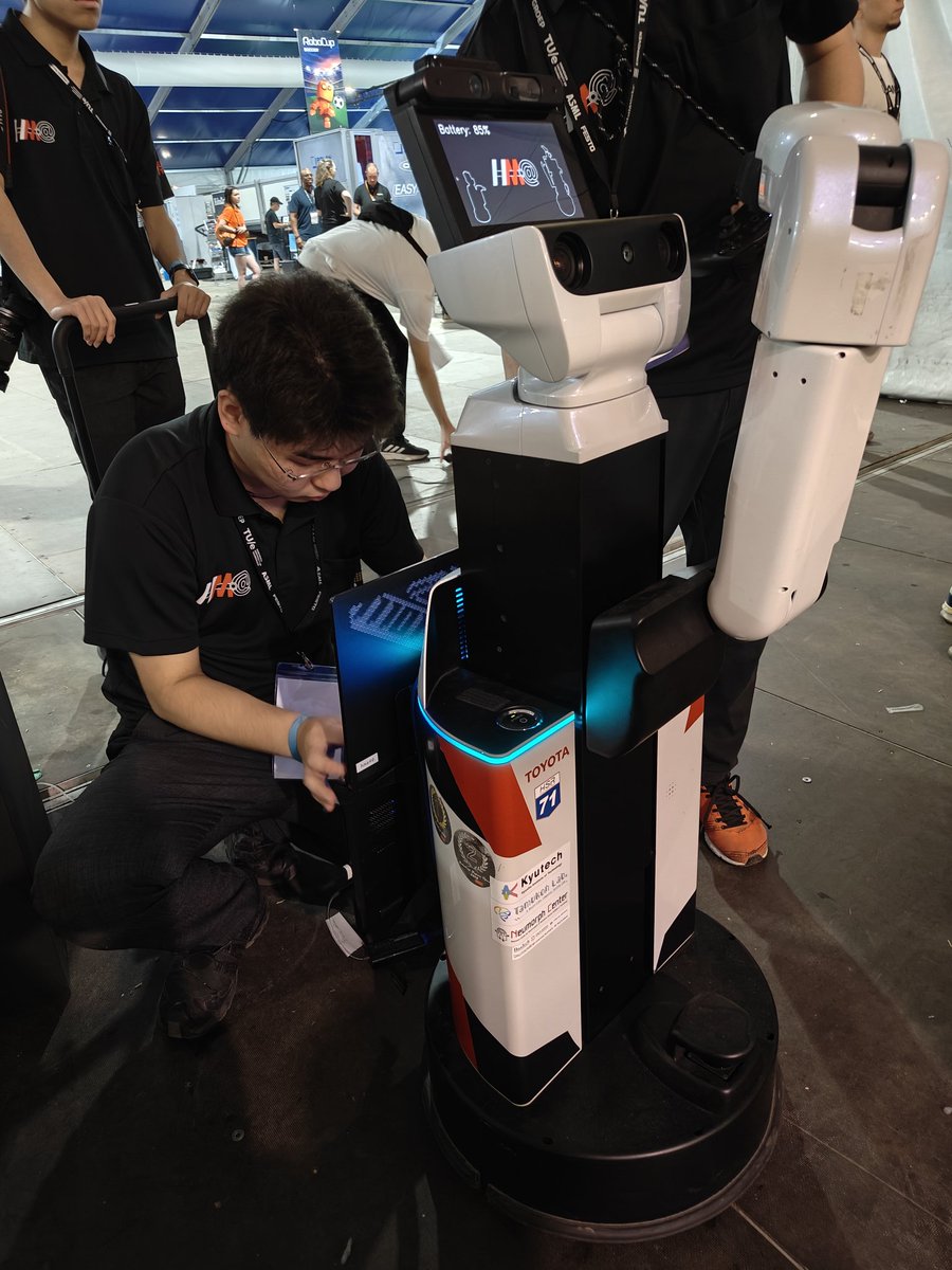 Fmrico's tweet image. No robots were affected by the Windows/CrowdStrike problem yesterday at #RoboCup2024Eindhoven. Why? Because all of them use Linux/ROS 😎
Open Source 1 - Microsoft 0