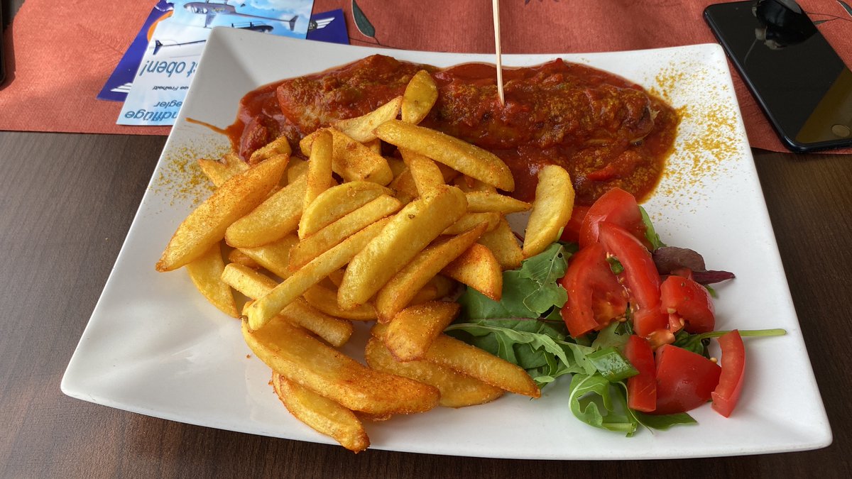 NJFaraday's tweet photo. Day 4 - back across Germany to the Netherlands. First Currywurst of the trip https://t.co/JVdaUYGPRN