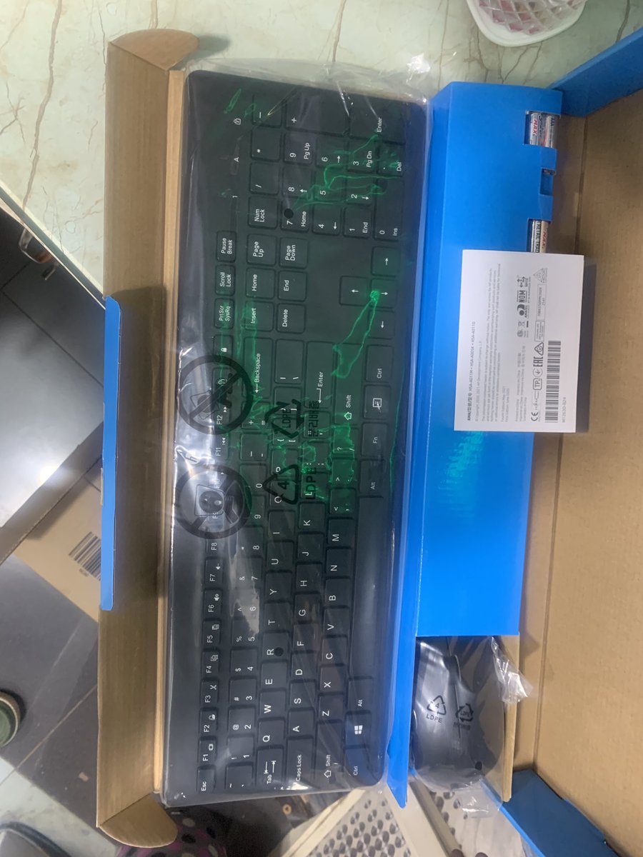 rajendras_goud's tweet photo. @amazonIN @HP @consumerforum_ @PMOIndia i have purchased hp230 wireless white keyboard mouse from amazon but they have delivered me black product and now i am trying to return than they are saying we will investigate this what kind of investigation required if u delivered wrong. https://t.co/UhQisBlu3V