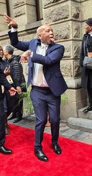 MthoXulu's tweet photo. When you possess detailed facts and your work is up to date. #Sputla #Ramokgopa https://t.co/UZwbWhe3VP