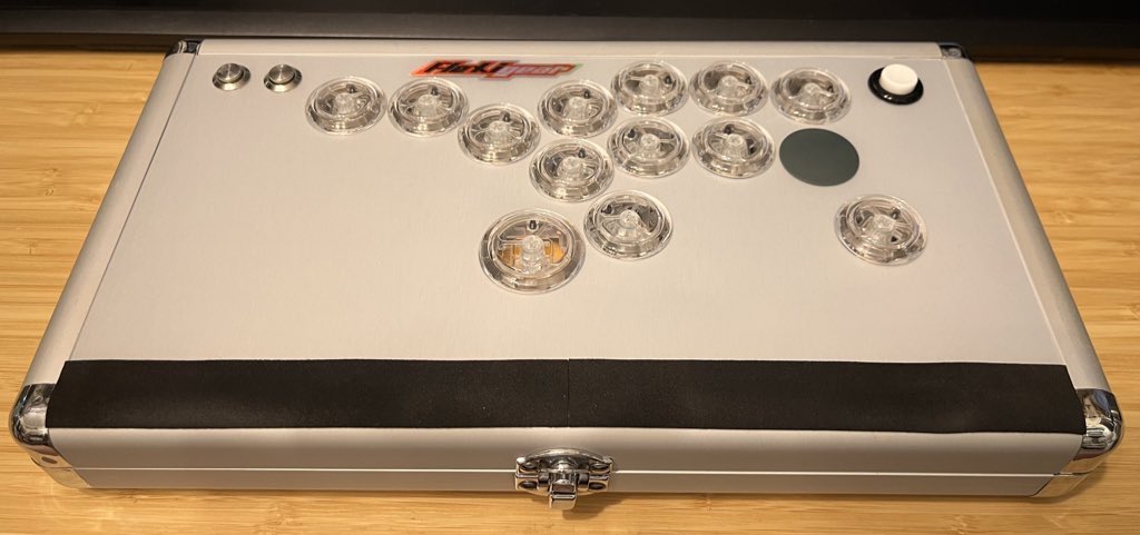 クラファンに参加したFlexigearのFlashTapというボタンが届きました