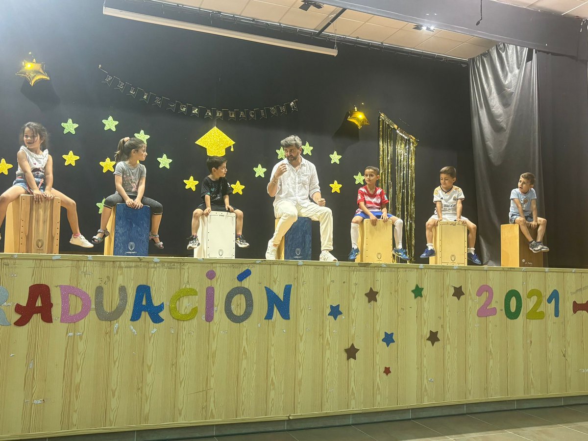 Como disfrutan aprendiendo 👏🏼👏🏼👏🏼 gracias a <a href="/larosapercusion/">LaRosa Percussion</a> por hacerlo posible con sus #cajonesflamencos #cajon #flamenco #larosa #pedrogea #larosapercusion