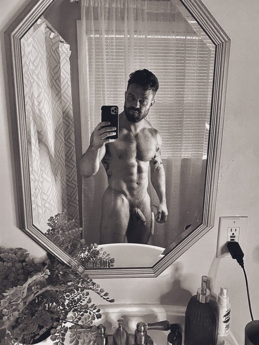 🤍💪🏻☀️🖤 https://t.co/RBdL3mmqvT<a href="/tag/gaymuscle"class="tags"><span>#gaymuscle</span></a><a href="/tag/gayjock"class="tags"><span>#gayjock</span></a><a href="/tag/gaystud"class="tags"><span>#gaystud</span></a><a href="/tag/musclegay"class="tags"><span>#musclegay</span></a><a href="/tag/gayo"class="tags"><span>#gayo</span></a>