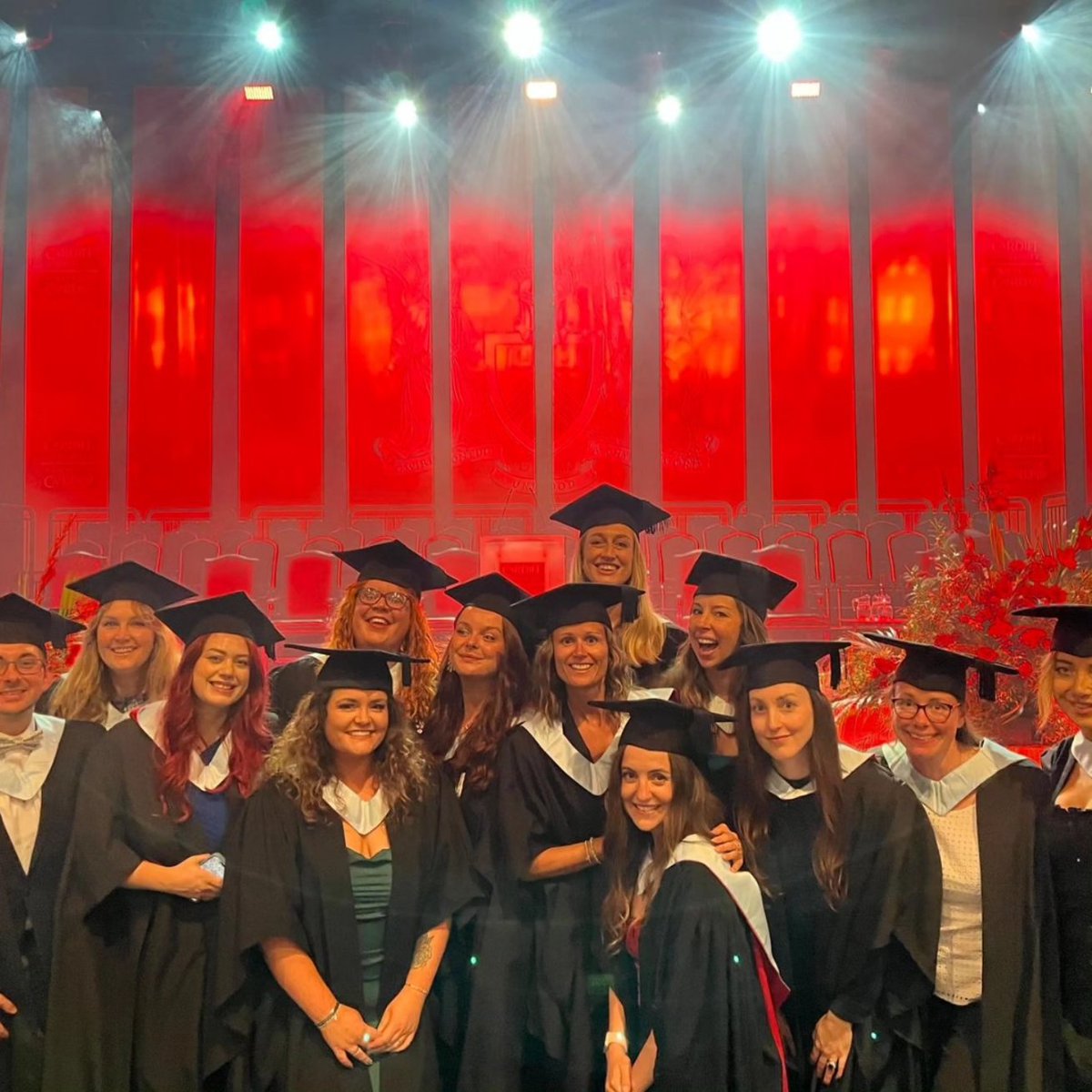 Nic_Bardsley's tweet photo. Better late than never 👩‍🎓🎓
Grateful to be alongside these beautiful humans and couldn't have don't it without the support of my amazing friends 💕 #graduation #cardiffuniversity #2023 https://t.co/hZup0tH6DZ