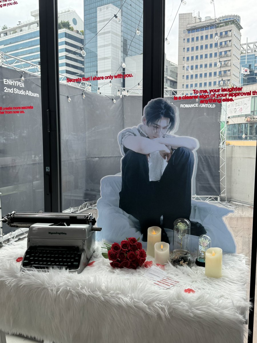 ennikpen's tweet photo. rikis corner in music plant hehe https://t.co/yZ1sCEifTd