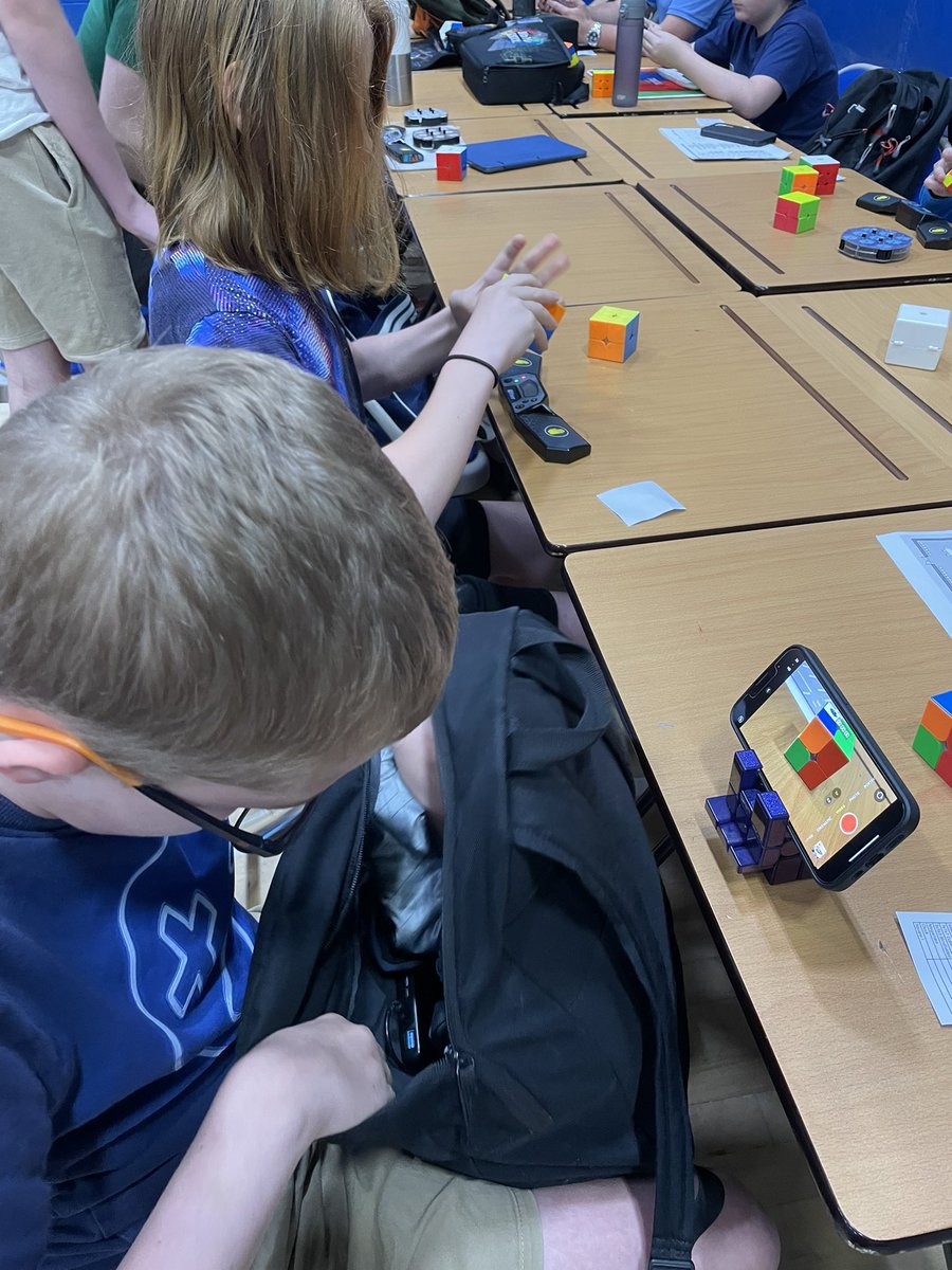 Darren Roberts tweet media