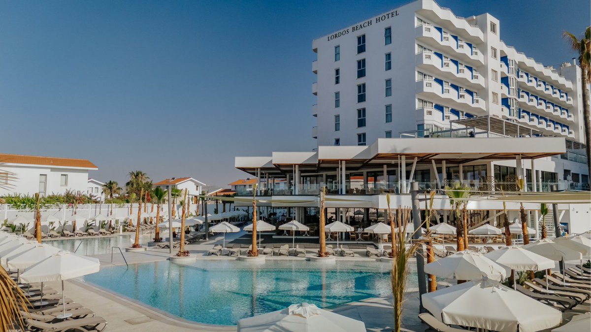 LordosBeach's tweet image. Calling all sun-seekers: who's in for a summer to remember at Lordos Beach Hotel?Book your stay online and get a 25% discount: lordosbeach.com.cy/offers/

#lordosbeachhotelandspa #bythepool #islandlife #booknow #beachfronthotel #larnaka #cyprus #hotel