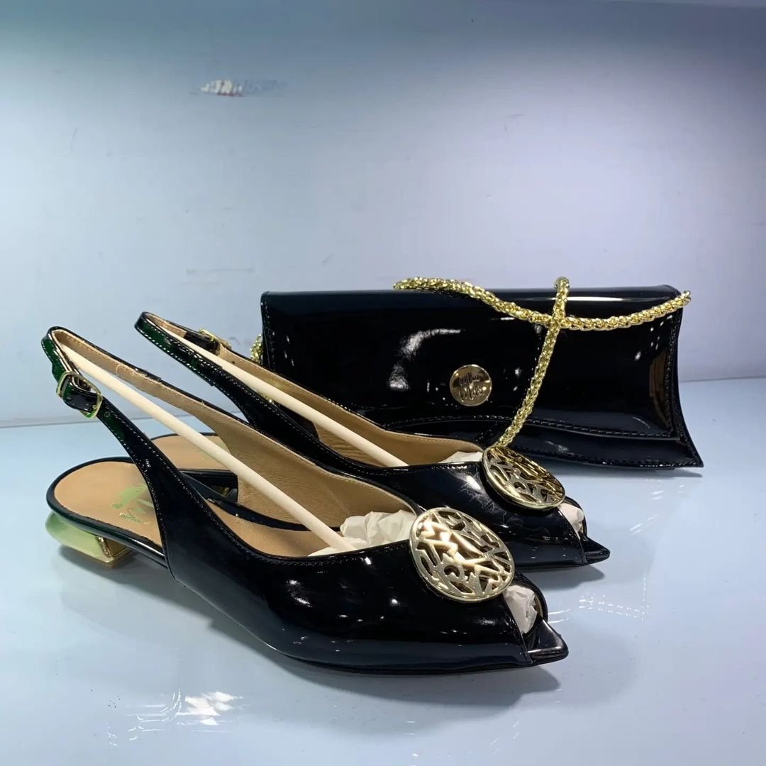 fdshoesng's tweet photo. Sling back sandals for all occasion
Size 38 to 44
Made in Italy

WhatsApp 08029008396 https://t.co/qxg97mMxlV