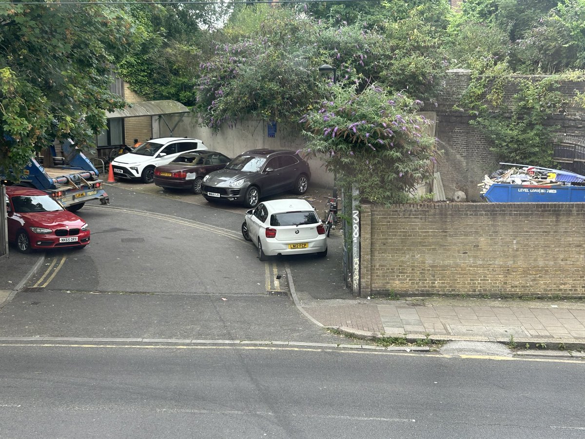 Prof. David Ham (@david_a_ham) on Twitter photo Today‘s <a href="/YPLAC/">You Park Like a C***</a> entry. Double yellows and on the pavement stopping the skip truck driver doing his job. Today‘s <a href="/YPLAC/">You Park Like a C***</a> entry. Double yellows and on the pavement stopping the skip truck driver doing his job.