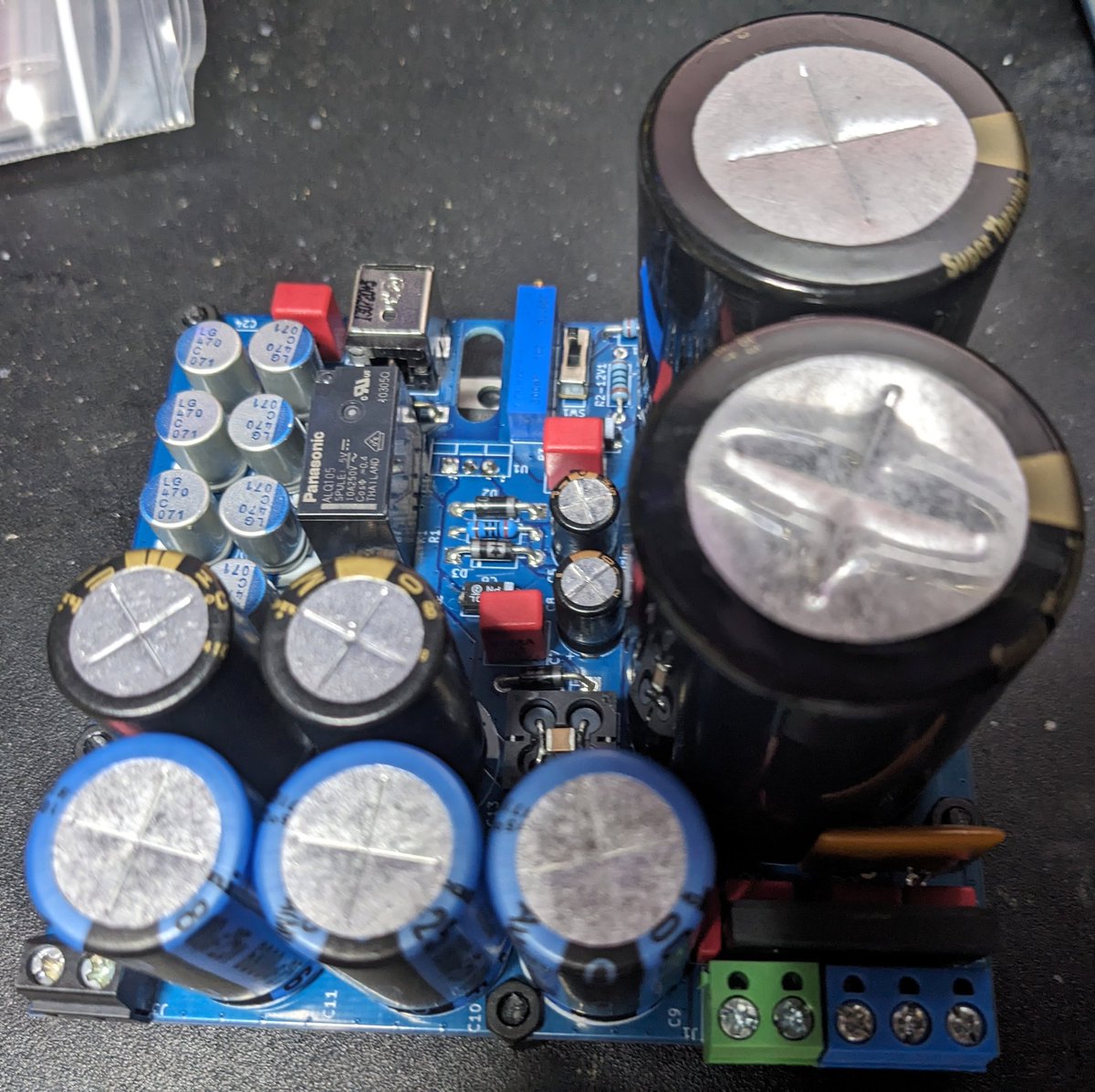GS6p9e5bIAAj5Ov.jpg