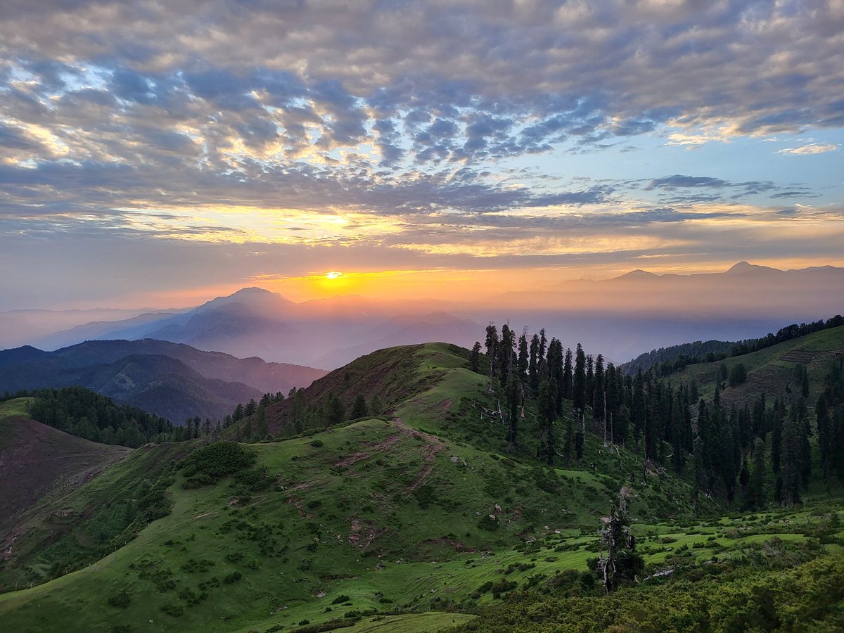 arjun_thakur_07's tweet photo. Latest ones.
Beautiful place but needed some developments. Locals of ramban &amp; Lander organise fair every year at this spot &amp; somehow build 2-3 rooms. 1 PDA building is also available but without roof. This place cannot be developed without the help of tourism &amp; administration https://t.co/CyTFiGGvgI