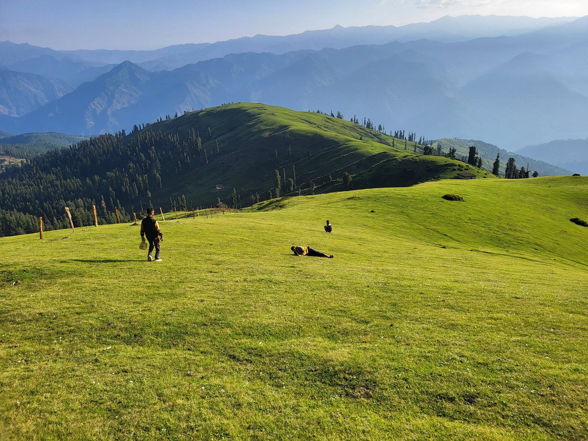 arjun_thakur_07's tweet photo. Latest ones.
Beautiful place but needed some developments. Locals of ramban &amp; Lander organise fair every year at this spot &amp; somehow build 2-3 rooms. 1 PDA building is also available but without roof. This place cannot be developed without the help of tourism &amp; administration https://t.co/CyTFiGGvgI