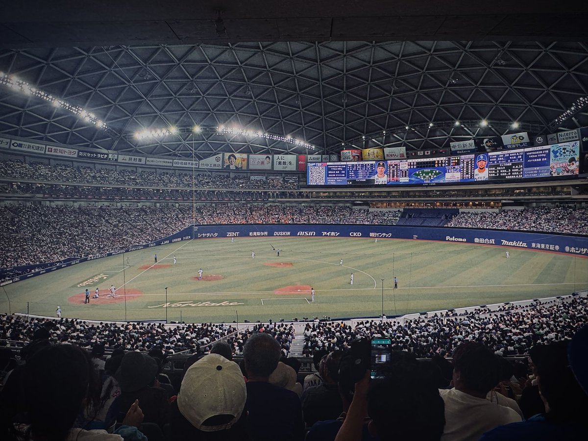 FrowFsy's tweet photo. 初野球観戦⚾ https://t.co/oL9ZgZ48FP